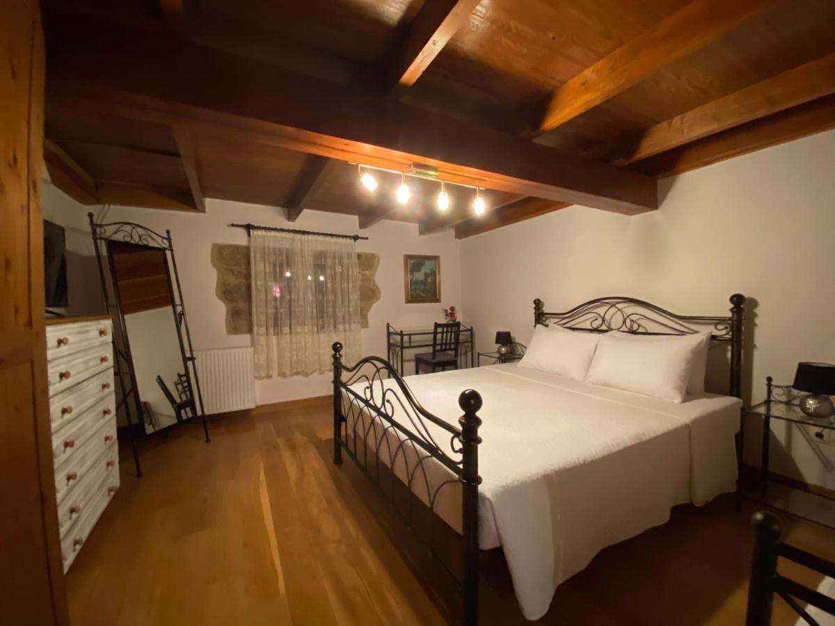 Pegasus House Hotel Corinth Bagian luar foto