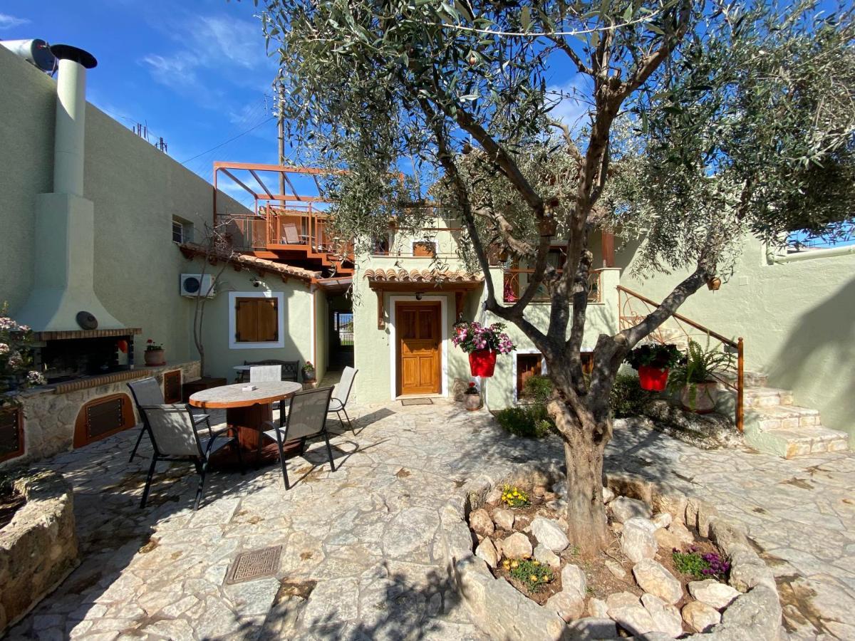 Pegasus House Hotel Corinth Bagian luar foto