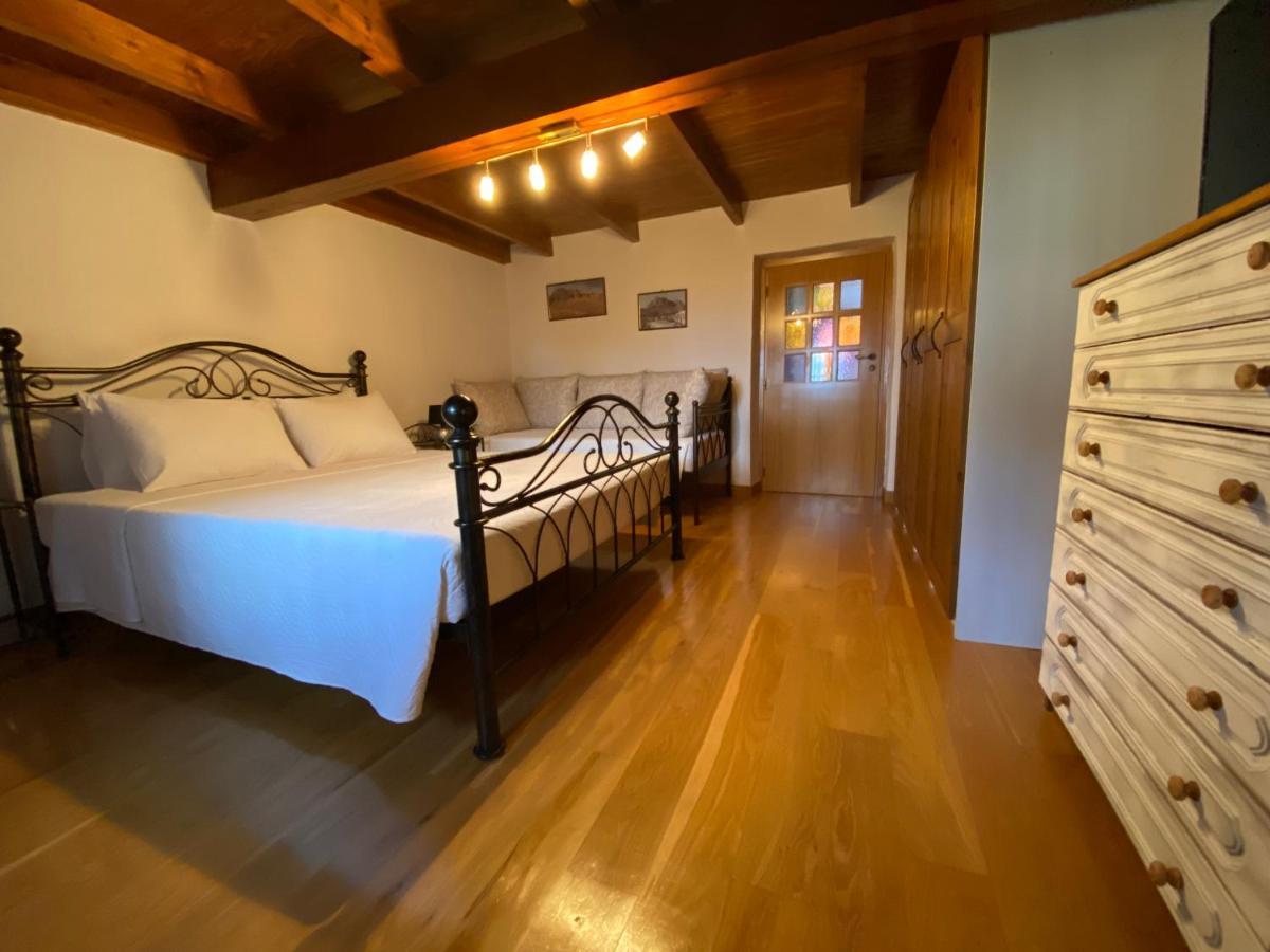 Pegasus House Hotel Corinth Bagian luar foto