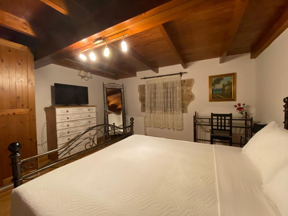 Pegasus House Hotel Corinth Bagian luar foto