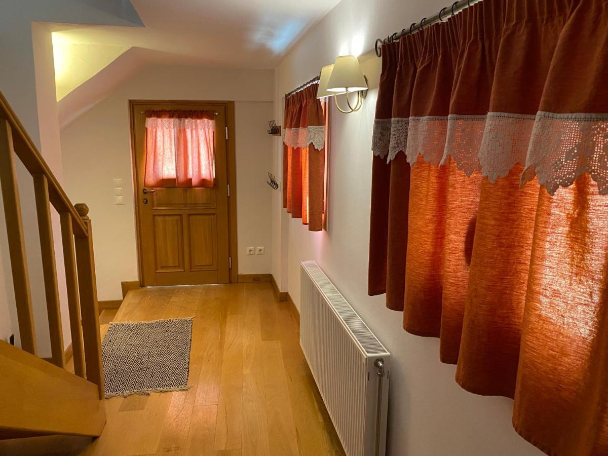 Pegasus House Hotel Corinth Bagian luar foto